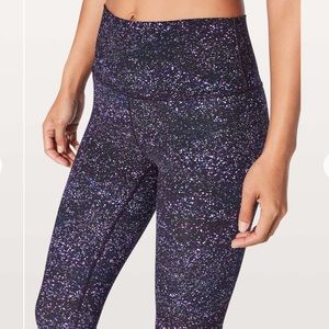 Lululemon Wunder Under Crop (Hi-Rise) 21"
In Crystalline Multi
